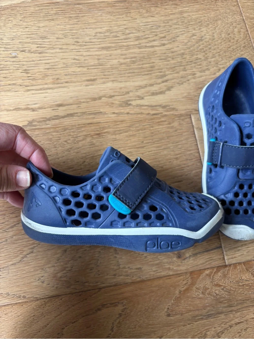 Plae water shoes toddler 9